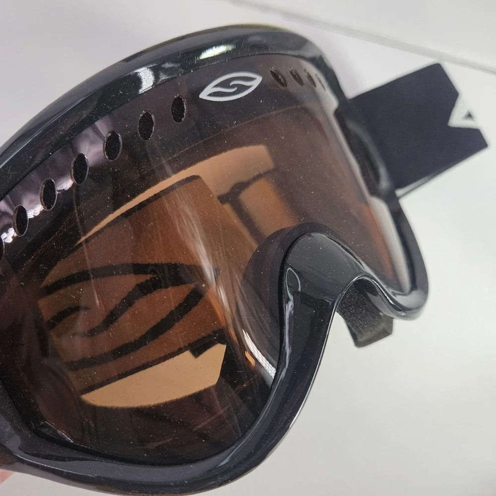 Smith Electra Airflow Series Goggles With Ventilated Lens Technology & Helme Med